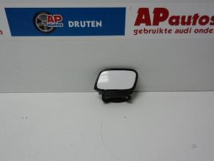 Gebruikte Afdekplaat diversen Audi A4 Avant (B8) 2.0 TDI 16V Prijs € 14,99 Margeregeling aangeboden door AP Autos