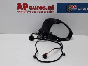 Gebruikte Buitenspiegel rechts Audi A1 Sportback (8XA/8XF) 1.6 TDI 16V Prijs € 64,99 Margeregeling aangeboden door AP Autos