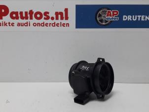 Gebruikte Luchtmassameter Audi A4 Cabriolet Quattro (B7) 3.0 V6 30V Prijs € 35,00 Margeregeling aangeboden door AP Autos