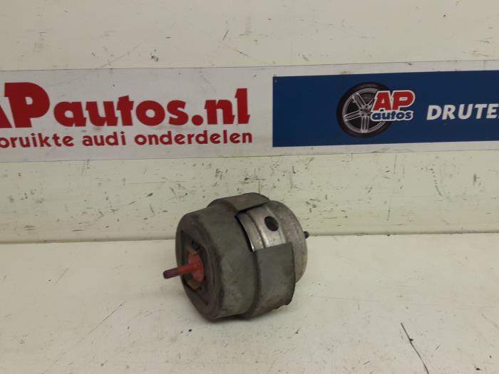 Gebruikte Motorrubber Audi A4 Avant (B6) 2.0 20V Prijs € 19,99 Margeregeling aangeboden door AP Auto's