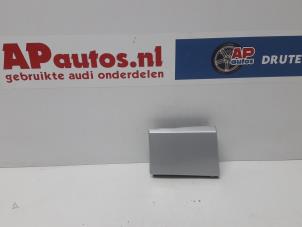Gebruikte Afdekplaat diversen Audi Q5 (8RB) 2.0 TDI 16V Quattro Prijs € 19,99 Margeregeling aangeboden door AP Autos