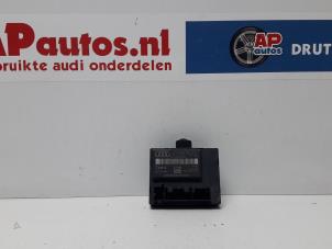 Gebruikte Module Centrale Deurvergrendeling Audi A6 Quattro (C6) 3.0 TDI V6 24V Prijs € 25,00 Margeregeling aangeboden door AP Autos