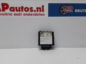 Gebruikte Alarm module Audi A4 Cabrio (B7) 3.0 V6 30V Prijs € 25,00 Margeregeling aangeboden door AP Autos
