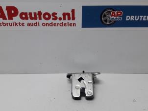 Gebruikte Achterklep Slotmechaniek Audi A1 Sportback (8XA/8XF) 1.6 TDI 16V Prijs € 14,99 Margeregeling aangeboden door AP Autos