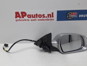 Gebruikte Spiegel Buiten rechts Audi A4 Avant (B8) 2.0 TDI 143 16V Prijs € 74,99 Margeregeling aangeboden door AP Autos