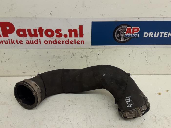Gebruikte Intercooler Slang Audi A5 Quattro (B8C/S) 3.0 TDI V6 24V Prijs € 24,99 Margeregeling aangeboden door AP Auto's