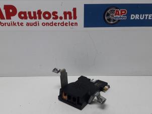Gebruikte Antenne Versterker Audi A3 Sportback (8PA) 1.8 TFSI 16V Prijs € 25,00 Margeregeling aangeboden door AP Autos