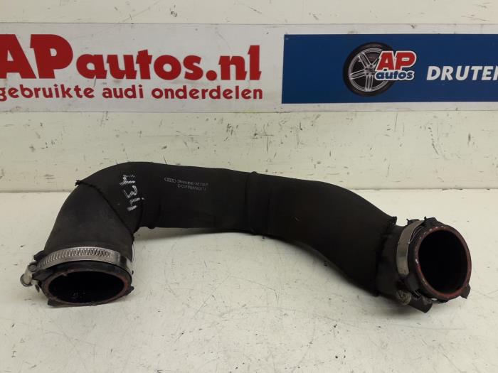Gebruikte Intercooler Slang Audi A5 Quattro (B8C/S) 3.0 TDI V6 24V Prijs € 24,99 Margeregeling aangeboden door AP Auto's