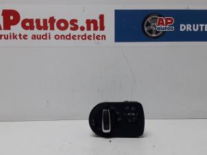 Gebruikte Schakelaar Licht Audi A3 Sportback (8PA) 1.9 TDI Prijs € 35,00 Margeregeling aangeboden door AP Autos