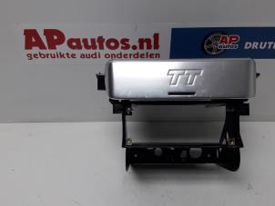 Gebruikte Dashboard deel Audi TT (8N3) 1.8 T 20V Quattro Prijs € 24,99 Margeregeling aangeboden door AP Autos