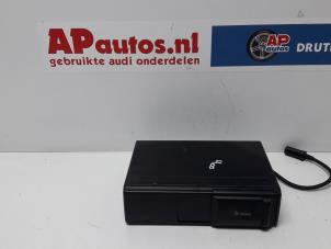 Gebruikte CD Wisselaar Audi TT (8N3) 1.8 T 20V Quattro Prijs € 70,00 Margeregeling aangeboden door AP Autos