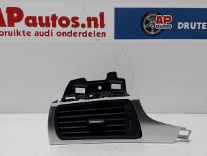 Gebruikte Luchtrooster Dashboard Audi A6 (C7) 2.0 TDI 16V Prijs € 19,99 Margeregeling aangeboden door AP Autos
