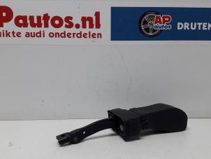 Gebruikte Deurvanger 4Deurs links-voor Audi A6 (C7) 2.0 TDI 16V Prijs € 19,99 Margeregeling aangeboden door AP Autos