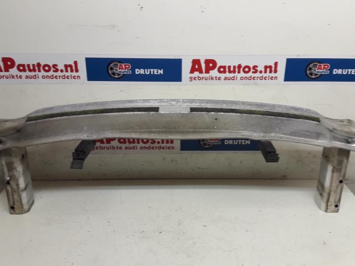 Gebruikte Bumperframe achter Audi A4 Avant (B7) 2.0 20V Prijs € 24,99 Margeregeling aangeboden door AP Auto's