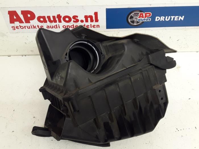 Gebruikte Luchtfilterhuis Audi A4 Cabrio (B7) 2.0 TFSI 20V Prijs € 19,99 Margeregeling aangeboden door AP Auto's
