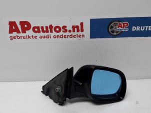 Gebruikte Spiegel Buiten rechts Audi A8 (D2) 3.7 V8 32V Quattro Prijs € 19,99 Margeregeling aangeboden door AP Autos