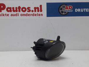 Gebruikte Mistlamp rechts-voor Audi A4 Cabrio (B7) 3.0 V6 30V Prijs € 19,99 Margeregeling aangeboden door AP Autos