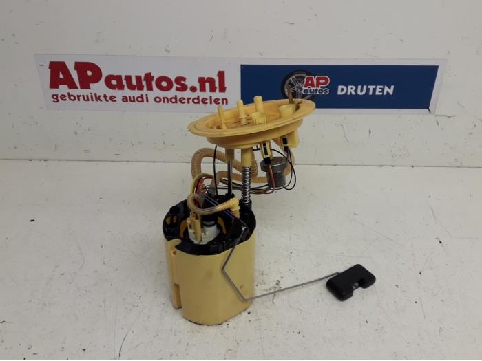 Gebruikte Tank element Pomp Audi A4 Avant (B8) 2.0 TDI 143 16V Prijs € 49,99 Margeregeling aangeboden door AP Auto's