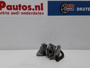 Gebruikte Uitlaat gasklep (EGR) Audi A8 (D3) 3.7 V8 40V Quattro Prijs € 19,99 Margeregeling aangeboden door AP Autos