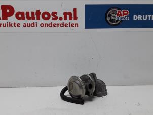 Gebruikte EGR Klep Audi A8 (D3) 3.7 V8 40V Quattro Prijs € 19,99 Margeregeling aangeboden door AP Autos