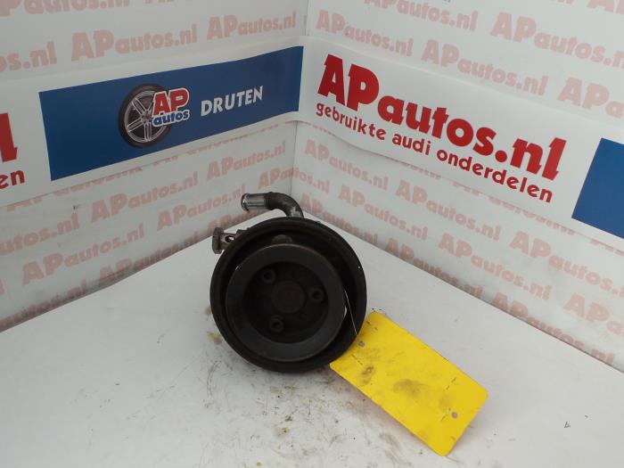 Gebruikte Servopomp Audi A4 Avant (B5) 1.8 20V Prijs € 24,99 Margeregeling aangeboden door AP Auto's