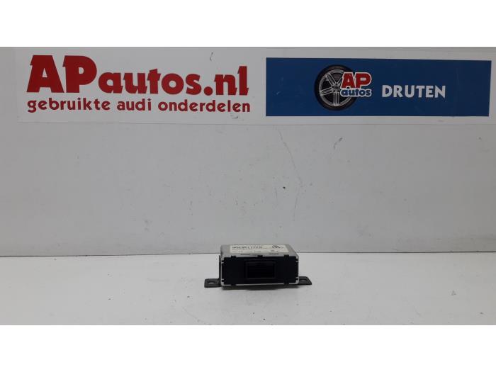 Gebruikte Module (diversen) Audi A8 (D2) 3.7 V8 32V Quattro Prijs € 34,99 Margeregeling aangeboden door AP Auto's