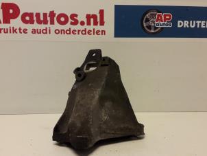 Gebruikte Motorrubber Audi Cabrio (B4) 2.0 E Prijs € 19,99 Margeregeling aangeboden door AP Autos