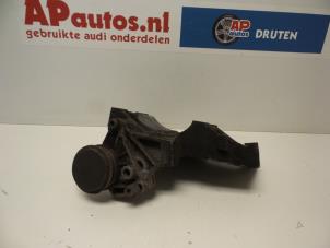 Gebruikte Aircopomp Steun Audi A4 (B5) 1.8 20V Prijs € 35,00 Margeregeling aangeboden door AP Autos