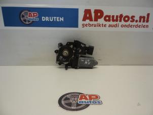 Gebruikte Raammotor Portier Audi A4 Avant (B5) 2.5 TDI V6 24V Prijs € 19,99 Margeregeling aangeboden door AP Autos