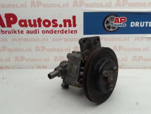 Gebruikte Stuurbekrachtiging Pomp Audi Cabrio (B4) 2.0 E Prijs € 40,00 Margeregeling aangeboden door AP Autos