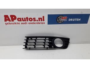 Gebruikte Bumper Rooster Audi A4 Quattro (B6) 2.5 TDI V6 24V Prijs € 35,00 Margeregeling aangeboden door AP Autos