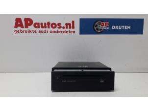 Gebruikte Navigatie Systeem Audi A8 (D3) 3.7 V8 40V Quattro Prijs € 225,00 Margeregeling aangeboden door AP Autos