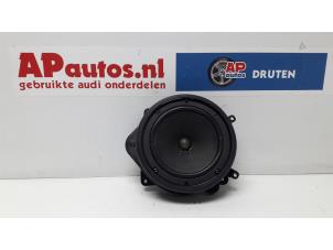 Gebruikte Speaker Audi A8 (D3) 3.7 V8 40V Quattro Prijs € 20,00 Margeregeling aangeboden door AP Autos