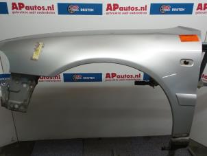 Gebruikte Spatbord links-voor Audi A4 Avant (B5) 1.9 TDI Prijs € 45,00 Margeregeling aangeboden door AP Autos