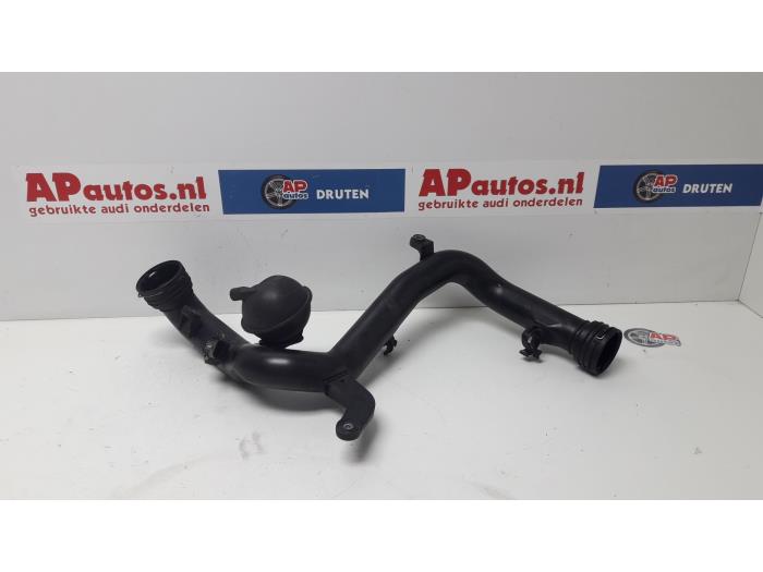 Gebruikte Intercooler Buis Audi A3 Sportback (8PA) 1.9 TDI Prijs € 20,00 Margeregeling aangeboden door AP Auto's