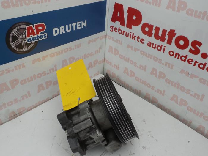 Gebruikte Servopomp Audi A5 Quattro (B8C/S) 3.0 TDI V6 24V Prijs € 24,99 Margeregeling aangeboden door AP Auto's