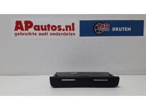 Gebruikte Dashboard deel Audi A4 Cabriolet (B6) Prijs € 19,99 Margeregeling aangeboden door AP Autos