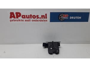 Gebruikte Achterklep Slotmechaniek Audi A6 Avant (C6) 2.7 TDI V6 24V Prijs € 14,99 Margeregeling aangeboden door AP Autos