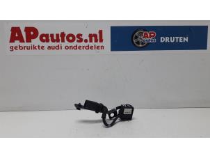 Gebruikte Sensor (overige) Audi A8 (D3) 3.7 V8 40V Quattro Prijs € 19,99 Margeregeling aangeboden door AP Autos