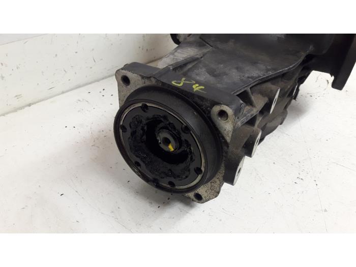 Differentieel achter van een Audi A8 (D3) 3.7 V8 40V Quattro 2003