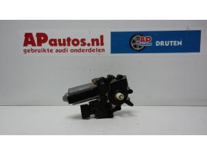 Gebruikte Motor electrisch raam Audi A8 (D2) 2.5 TDI V6 24V Prijs op aanvraag aangeboden door AP Autos