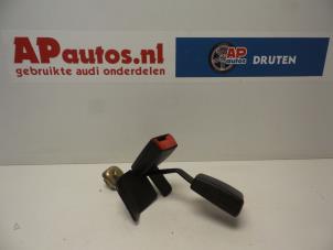 Gebruikte Veiligheidsgordel Insteek links-achter Audi A4 Avant (B6) 1.9 TDI PDE 130 Prijs € 35,00 Margeregeling aangeboden door AP Autos