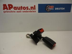 Gebruikte Veiligheidsgordel Insteek rechts-achter Audi A4 Avant (B6) 1.9 TDI PDE 130 Prijs € 35,00 Margeregeling aangeboden door AP Autos