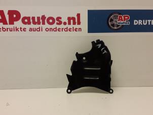 Gebruikte Distributiedeksel Audi A4 (B6) 2.0 20V Prijs € 35,00 Margeregeling aangeboden door AP Auto's