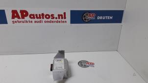 Gebruikte Radio versterker Audi A2 (8Z0) 1.4 16V Prijs € 25,00 Margeregeling aangeboden door AP Autos