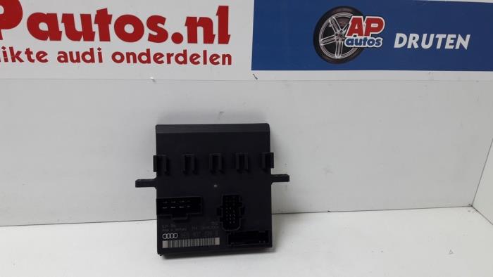 Gebruikte Boordcomputer Audi A4 Cabriolet (B6) 3.0 V6 30V Prijs € 49,99 Margeregeling aangeboden door AP Auto's
