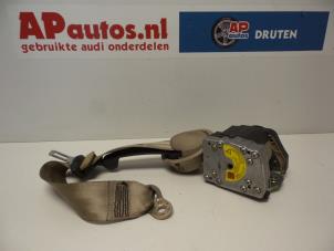 Gebruikte Gordelspanner rechts achter Audi A6 (C5) 2.4 V6 30V Prijs € 20,00 Margeregeling aangeboden door AP Autos