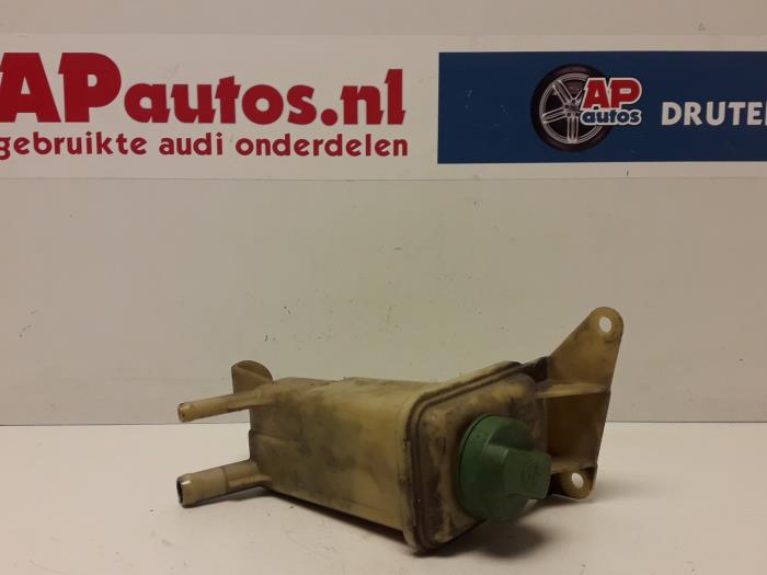 Gebruikte Servo Oliereservoir Audi A6 (C5) 2.4 V6 30V Prijs € 15,00 Margeregeling aangeboden door AP Auto's