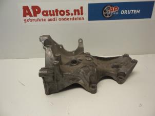 Gebruikte Dynamosteun boven Audi A4 (B6) 2.0 20V Prijs € 19,99 Margeregeling aangeboden door AP Auto's