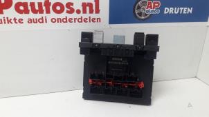 Gebruikte Computer Body Control Audi A3 Sportback Quattro (8PA) 3.2 V6 24V Prijs € 75,00 Margeregeling aangeboden door AP Autos